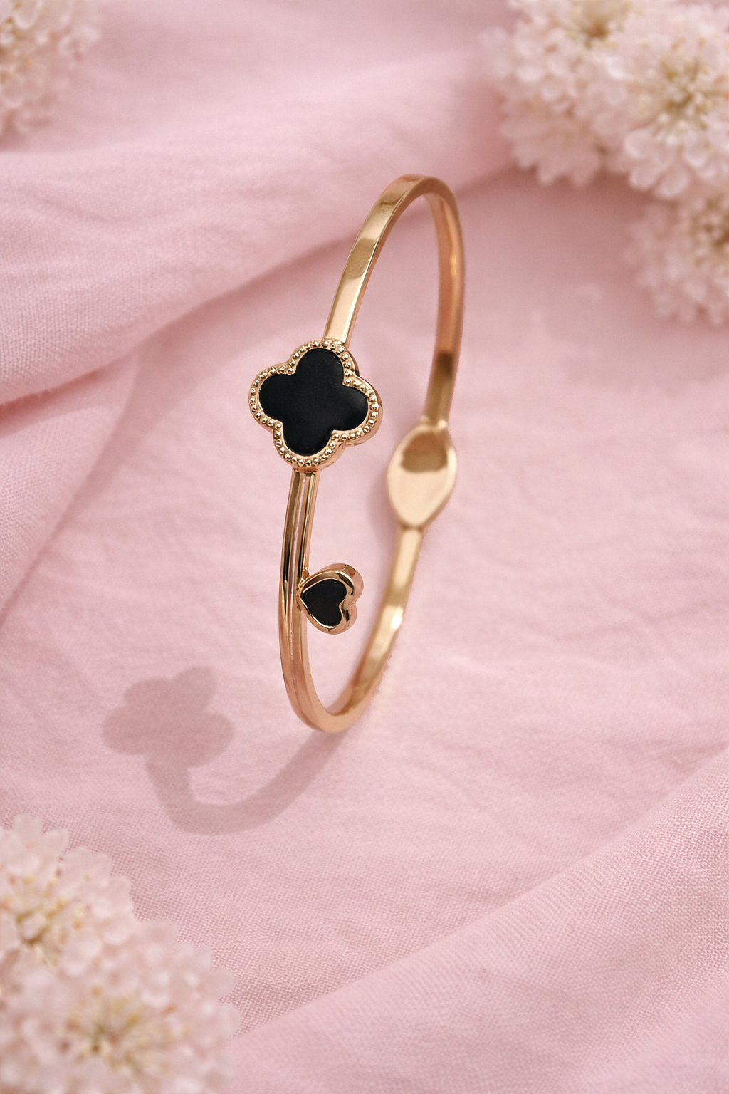 Luxury Clover Charm Stainless Steel Bracelet for Women