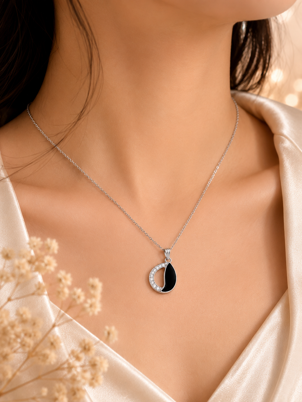 Anti Tarnish Silver Black Teardrop Pendant Necklace for Women & Girls